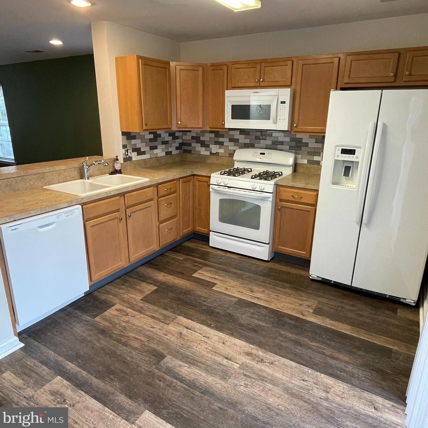 8451 Cromwell Ct, Breinigsville, PA 18031