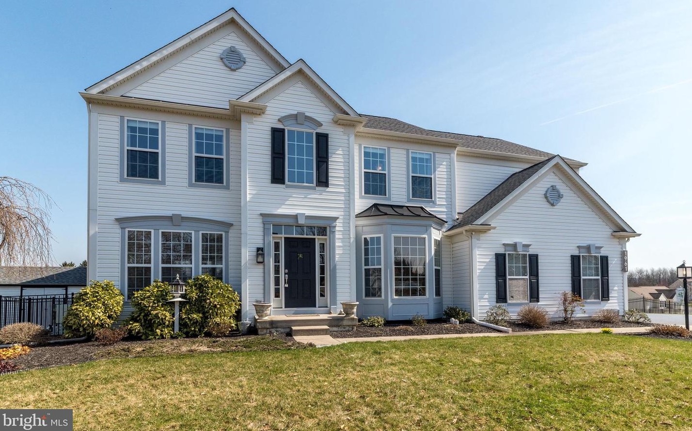 1961 Winthrop Way, Macungie, PA 18062