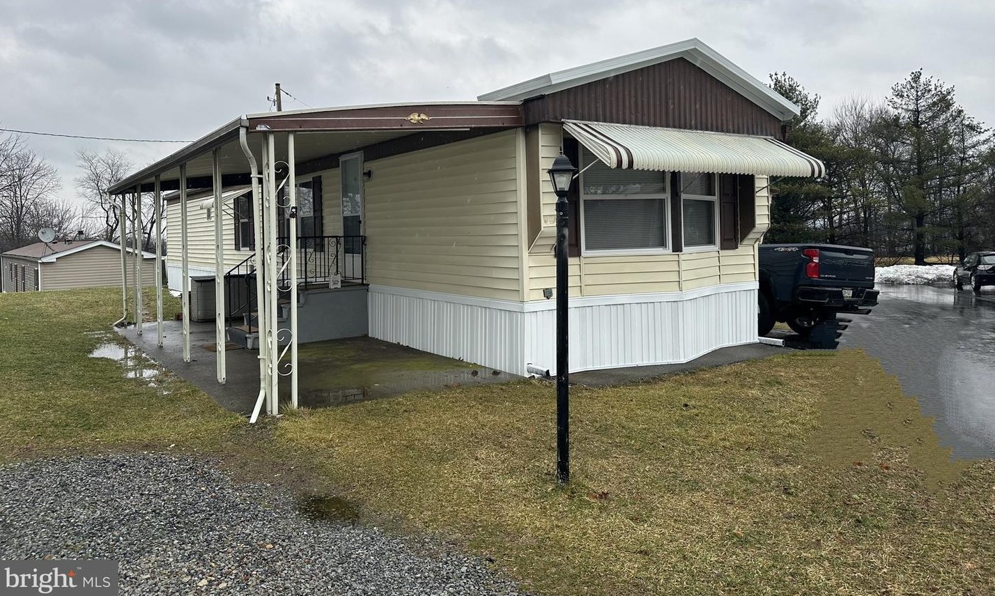 3255 2nd Ave, Orefield, PA 18069