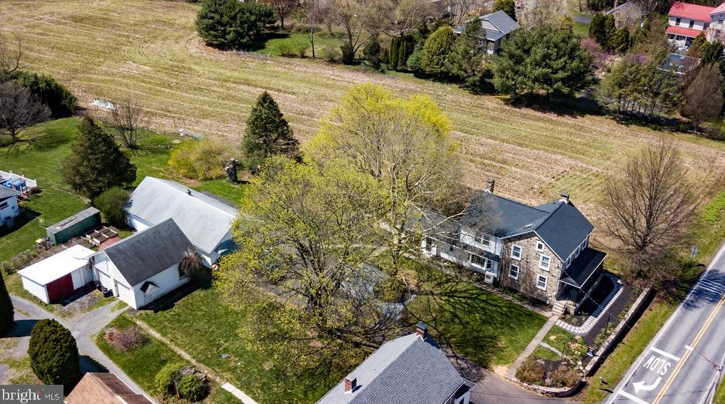 5886 Kings Hwy, Zionsville, PA 18092