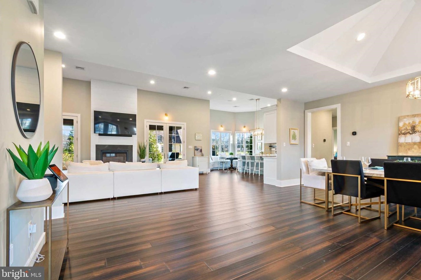 2812 Clos Renoir, Bethlehem PA  18015-9119 exterior