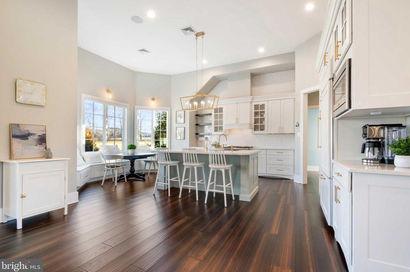 2812 Clos Renoir, Bethlehem PA  18015-9119 exterior