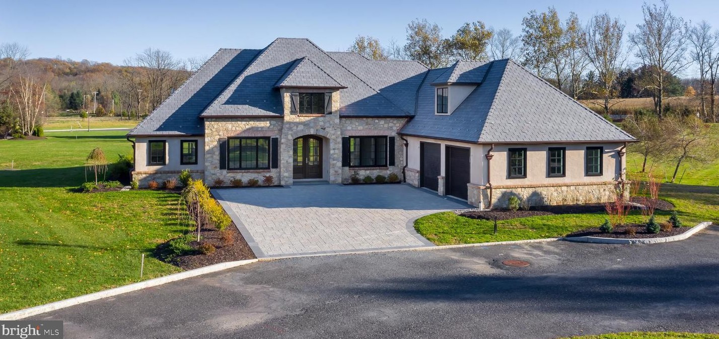 2812 Clos Renoir, Bethlehem, PA 18015