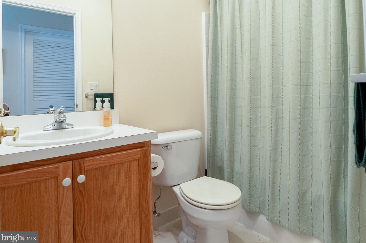 2838 Donegal Dr, Macungie PA  18062-8461 exterior