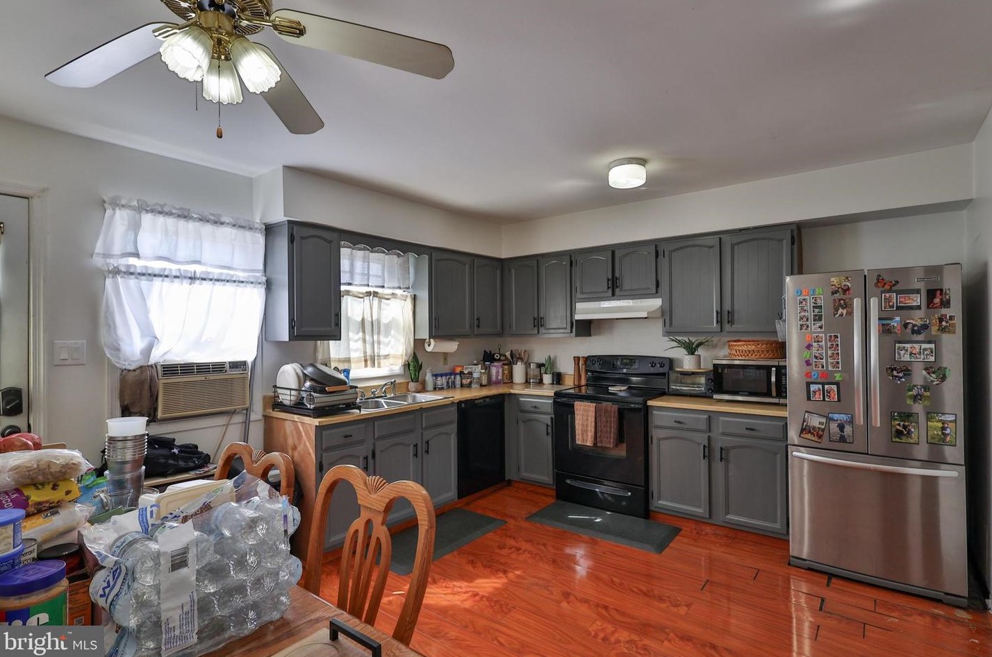 220 Fairview St, Allentown PA  18109-2736 exterior