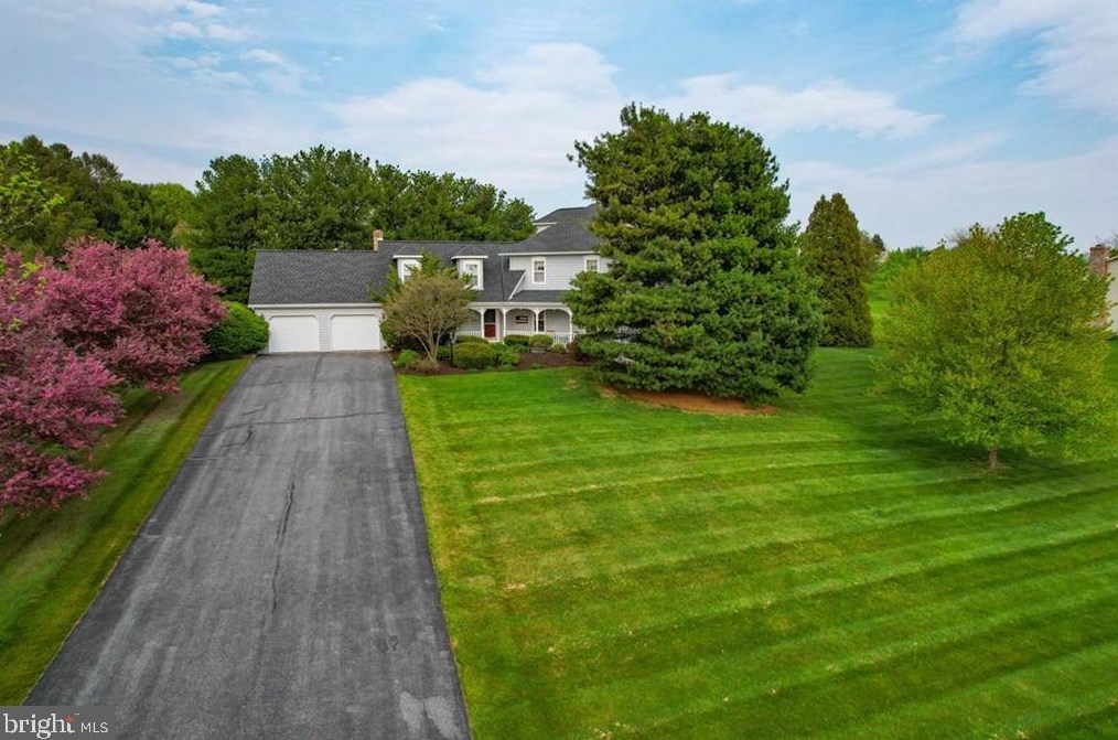 5127 Ancinetta Dr, Schnecksville, PA 18078-2236