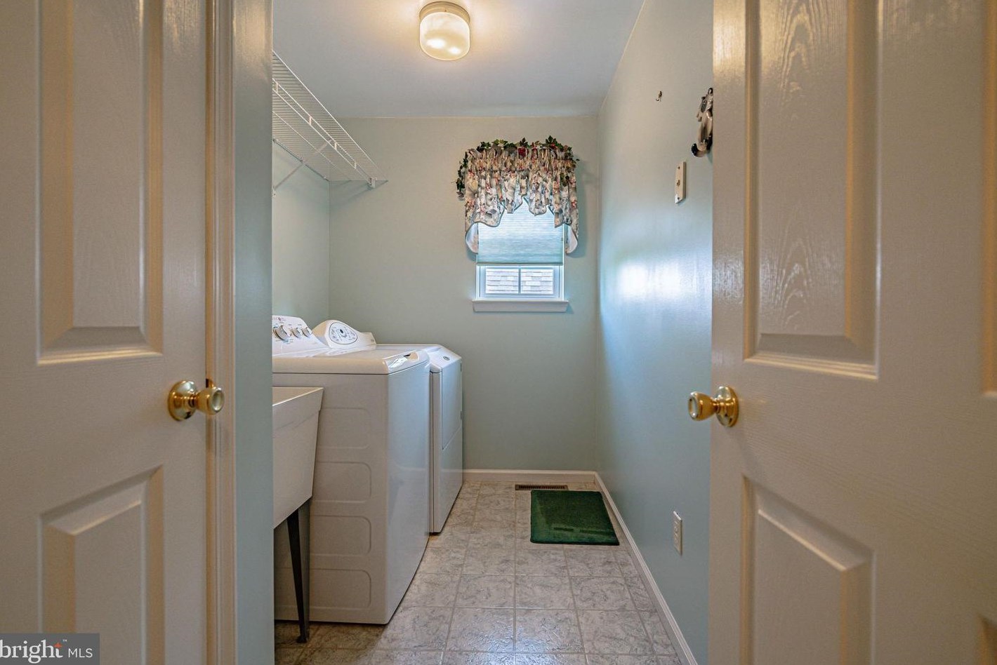 1998 Rolling Mdw Dr, Macungie PA  18062-8870 exterior