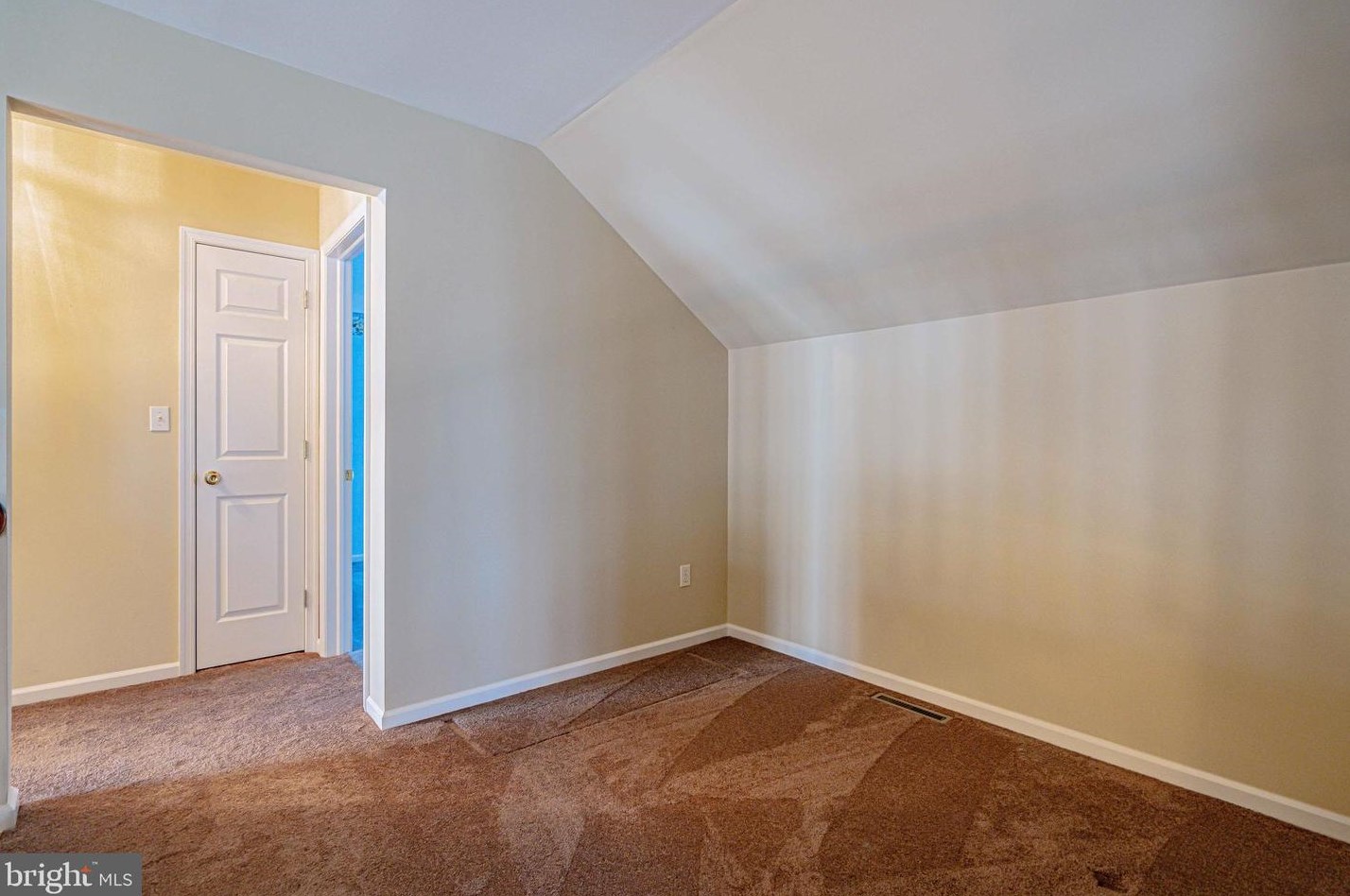 1998 Rolling Mdw Dr, Macungie PA  18062-8870 exterior