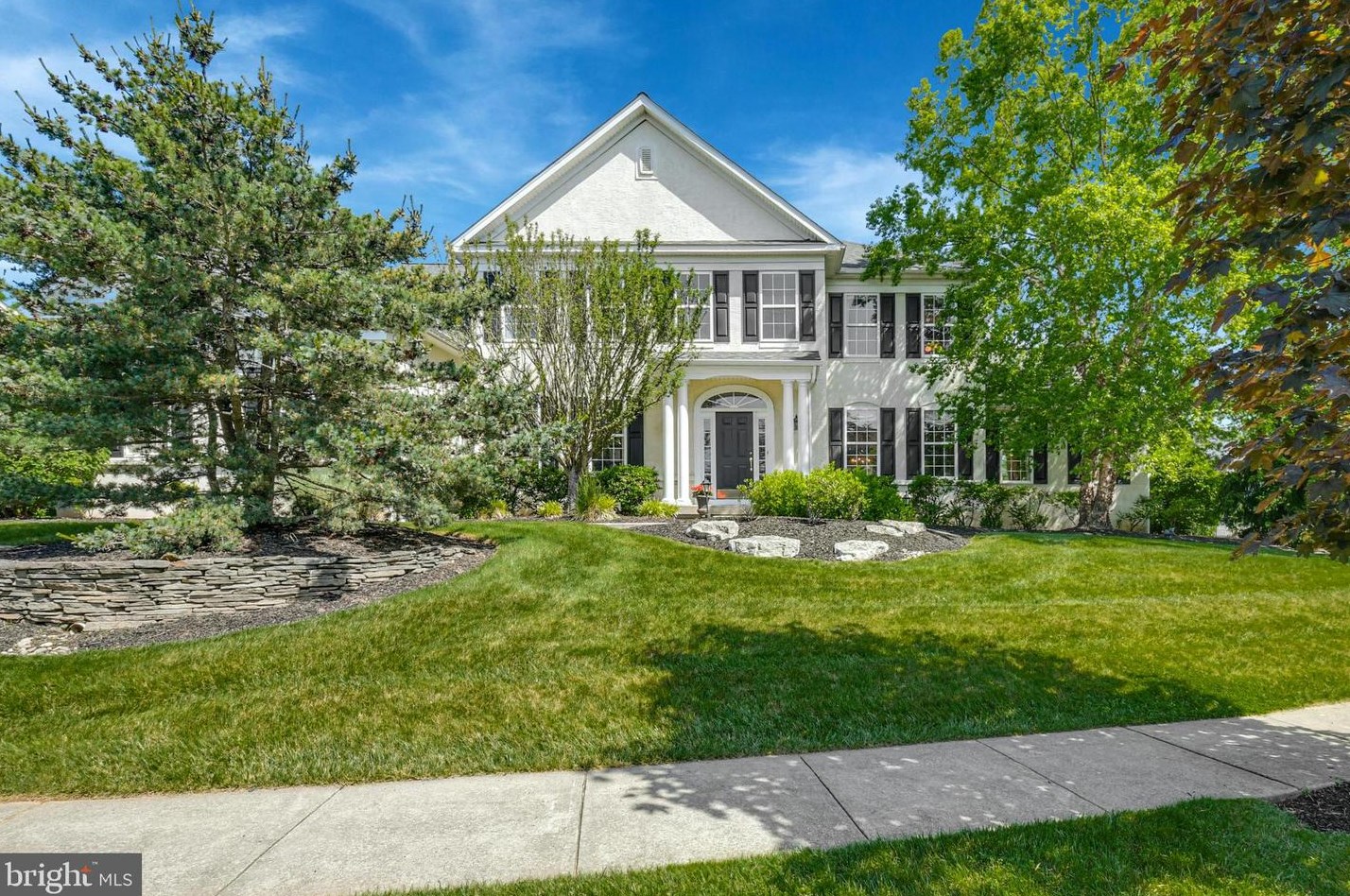 2548 Chardonnay Dr, Macungie, PA 18062