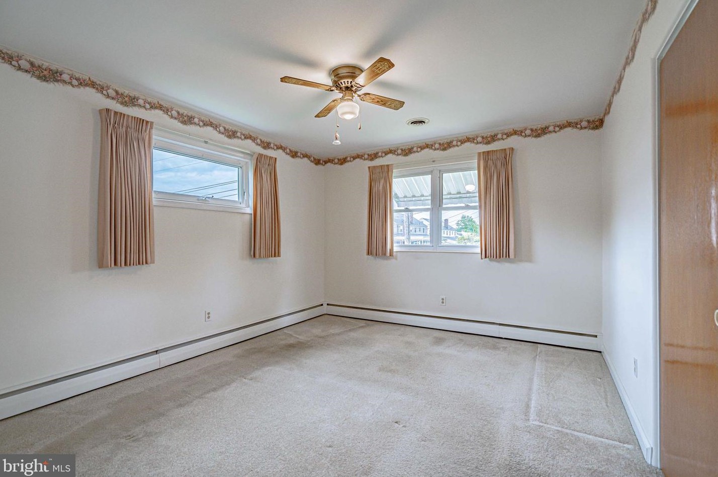 515 Franklin St, Emmaus PA 18049-2111 exterior