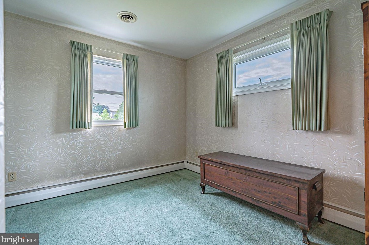 515 Franklin St, Emmaus PA 18049-2111 exterior