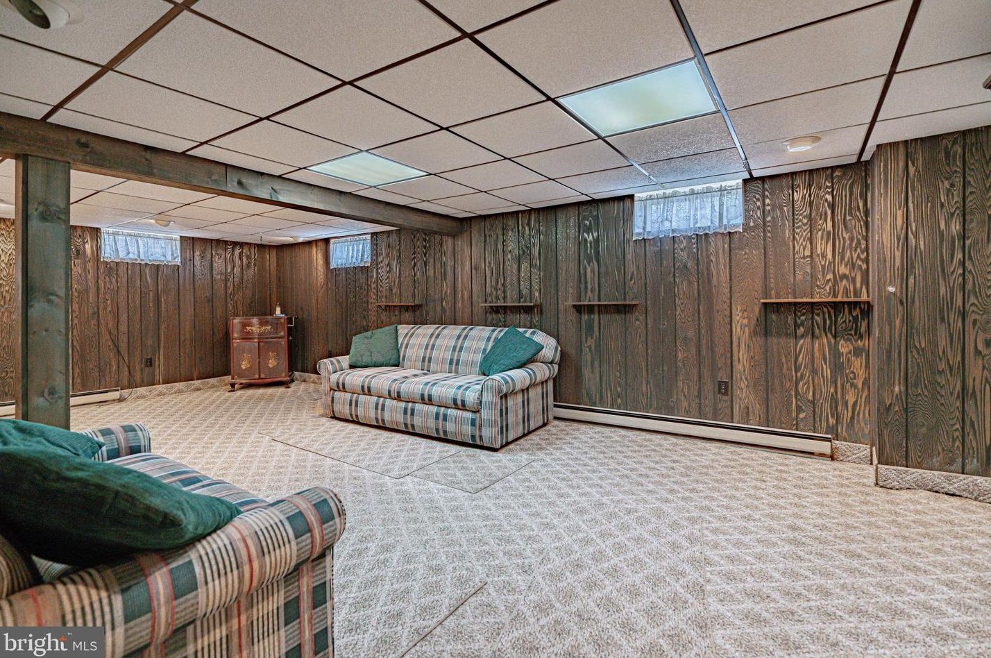 515 Franklin St, Emmaus PA 18049-2111 exterior