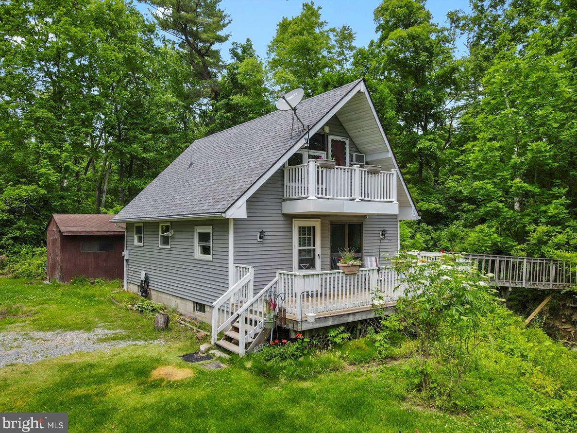 7822 Dresher Rd, Steinsville, PA 19529
