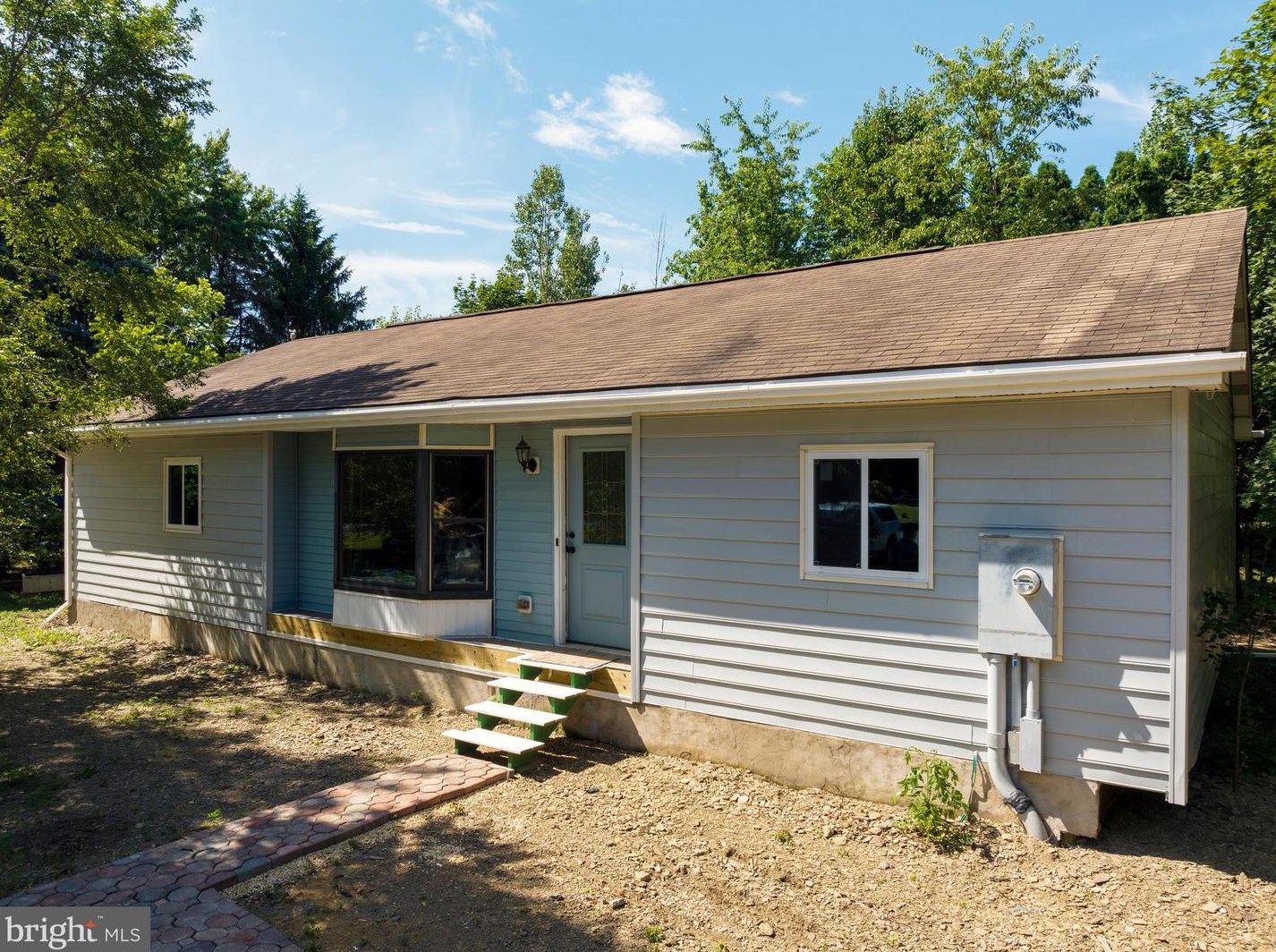 7534 Dresher Rd, Steinsville, PA 19529