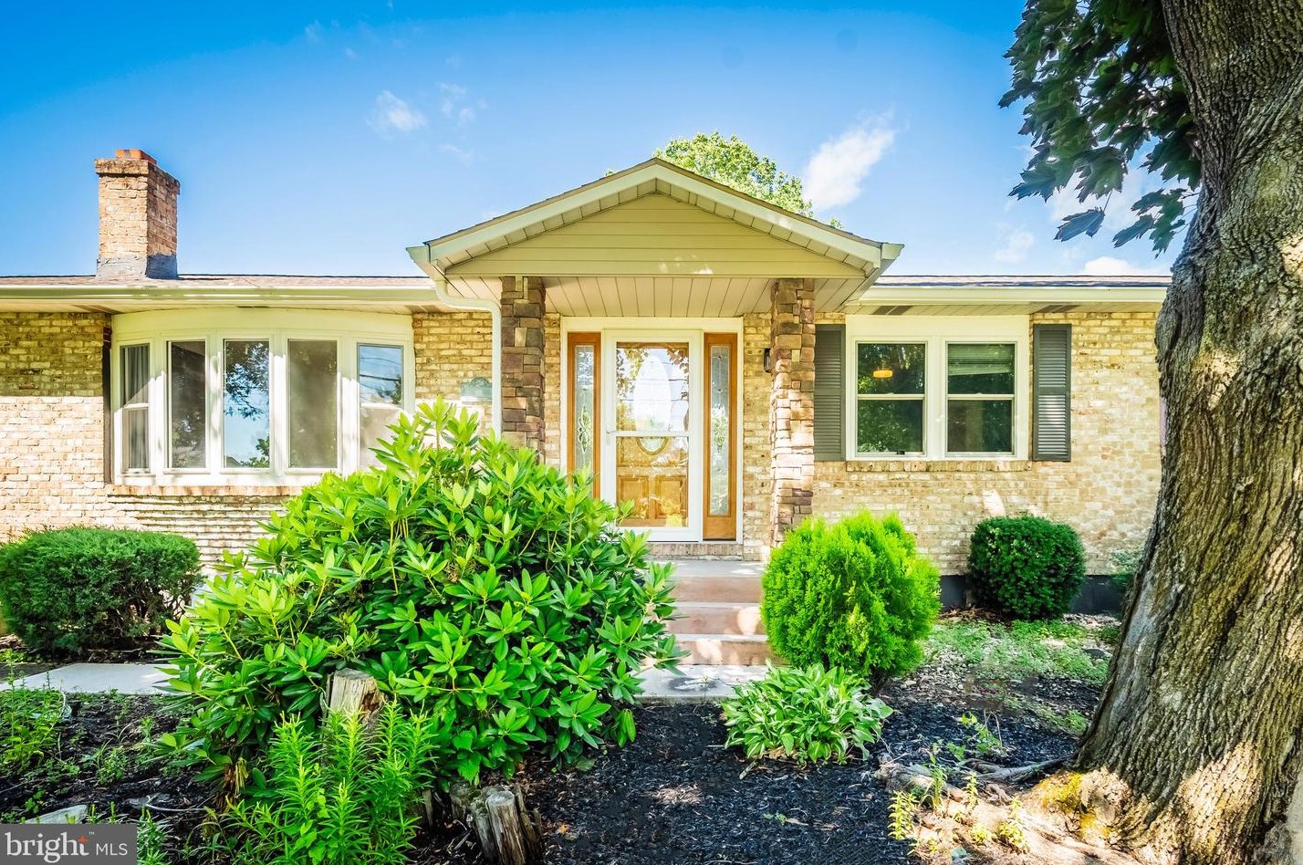 5324 Camp Meeting Rd, Center Valley, PA 18034