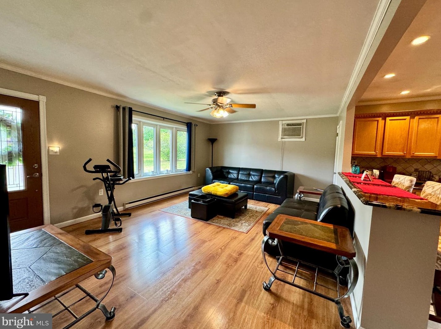 8362 Powder Ln, Zionsville, PA 18092