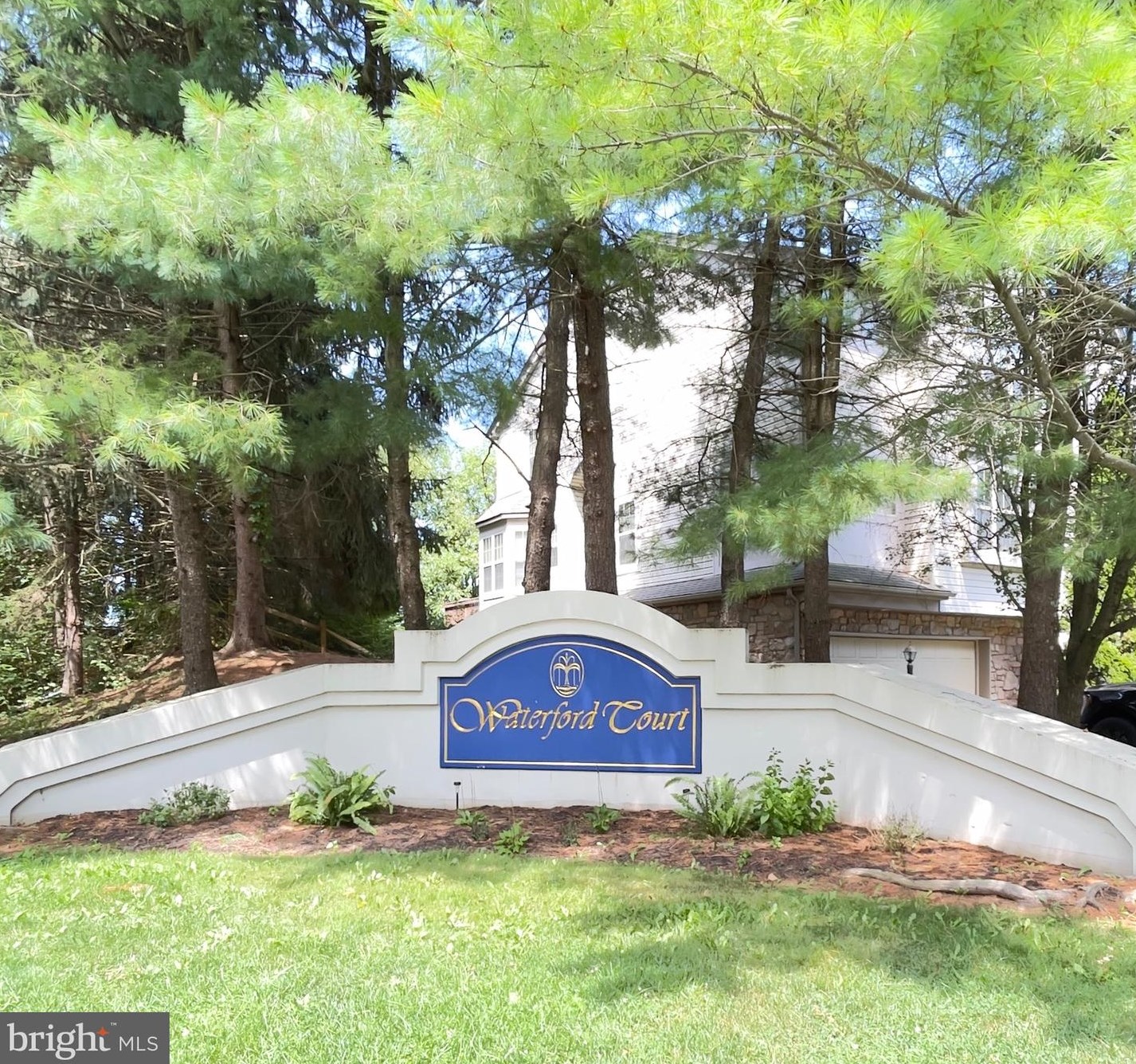 4178 Waterford Dr, Center Valley, PA 18034