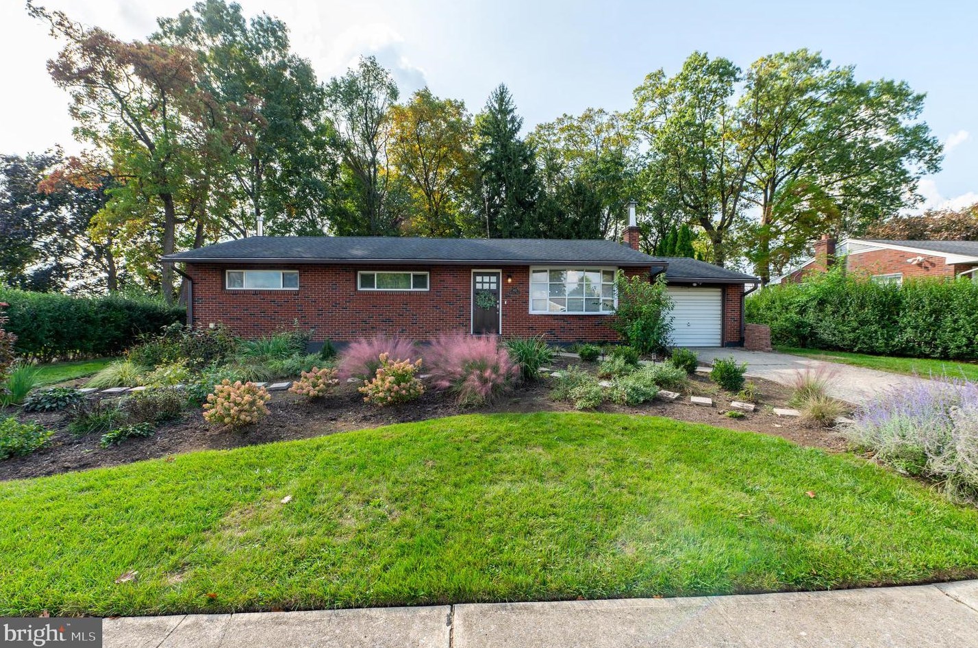 902 Union St, Whitehall, PA 18052