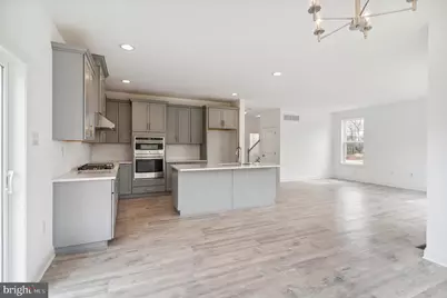 4290 Taviston Ct E, Emmaus, PA 18049 - Photo 6