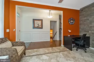 2429 S Front St, Allentown, PA 18103 - Photo 8