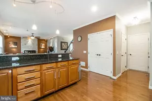 2429 S Front St, Allentown, PA 18103 - Photo 20