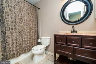 2429 S Front St, Allentown, PA 18103 - Photo 30