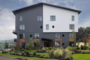 300 Furnace St, Emmaus, PA 18049 - Photo 2