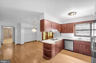 3908 Short Hill Dr, Allentown, PA 18104 - Photo 8