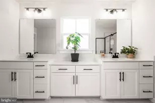 3040 Merion Dr, Center Valley, PA 18034 - Photo 32