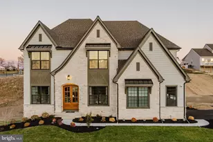 5600 Majestic View Dr, Schnecksville, PA 18078 - Photo 1