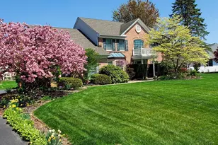 2215 Apple Rd, Fogelsville, PA 18051 - Photo 2