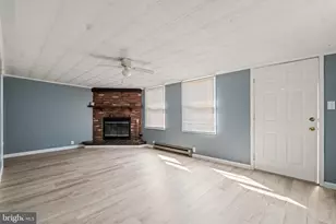 3486 Lil Wolf Dr, Orefield, PA 18069 - Photo 4