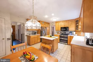 2570 Millbrook Dr, Emmaus, PA 18049 - Photo 18