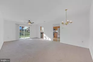 4212 Belmont Cir, Whitehall, PA 18052 - Photo 6