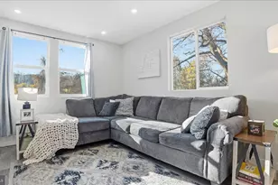 503 Mountain Top Ln, Allentown, PA 18103 - Photo 8