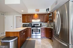 5175 Meadowview Dr, Macungie, PA 18062 - Photo 10