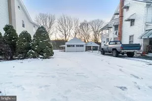 132 5th St, Slatington, PA 18080 - Photo 26