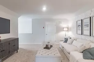 1518 Dresden Dr, Breinigsville, PA 18031 - Photo 16