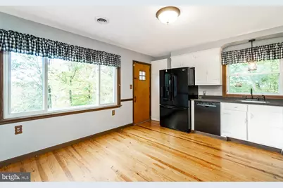 2331 S Filbert Street, Allentown, PA 18103 - Photo 14