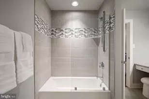 2687 Ave Du Village, Bethlehem, PA 18015 - Photo 64