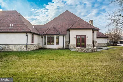 2687 Avenue Du Village, Bethlehem, PA 18015 - Photo 80