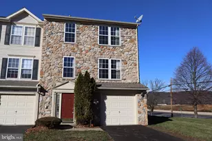 4039 Tournament Ct, Center Valley, PA 18034 - Photo 1