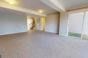 4039 Tournament Ct, Center Valley, PA 18034 - Photo 6