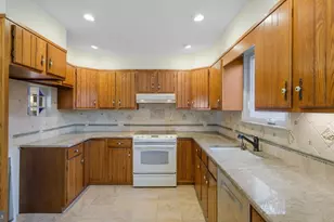 6532 Blue Church Rd S, Coopersburg, PA 18036 - Photo 6