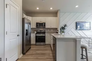 8318 Fair Wy, Breinigsville, PA 18031 - Photo 10