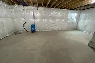 6179 Rizzuto Wy, Coopersburg, PA 18036 - Photo 16