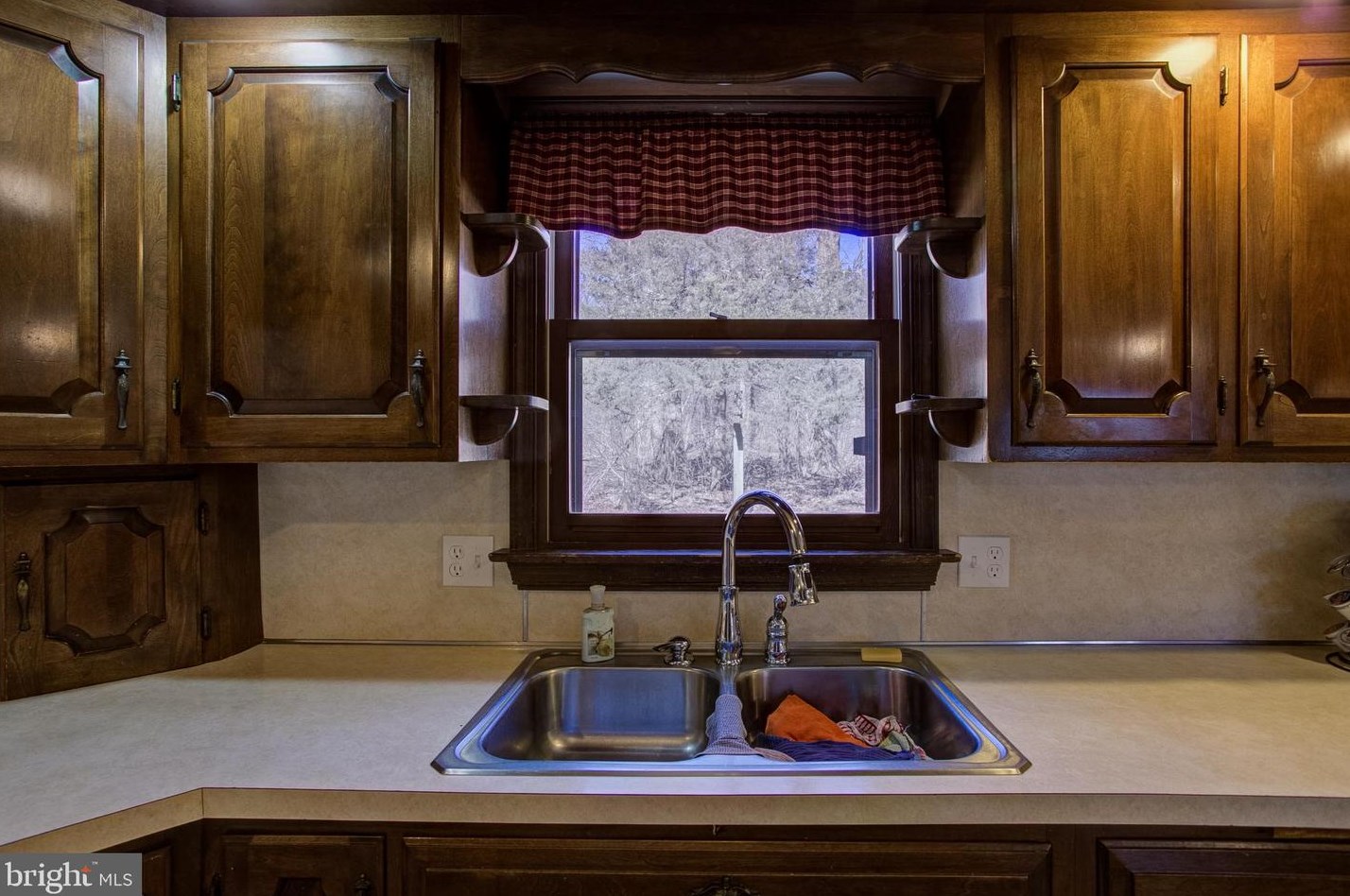 351 Cocalico Rd, Robesonia PA 19551-9224 exterior