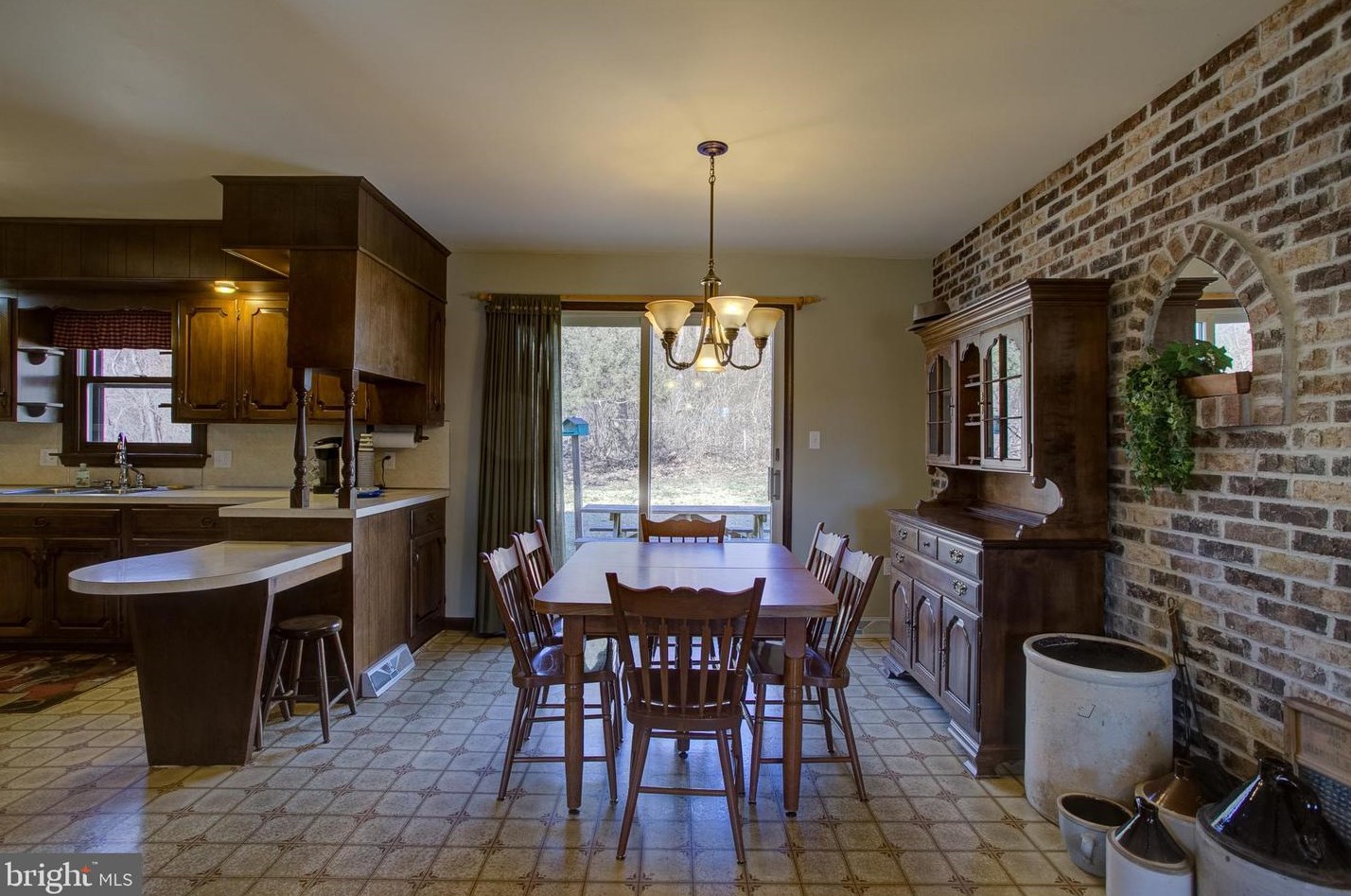 351 Cocalico Rd, Robesonia PA 19551-9224 exterior