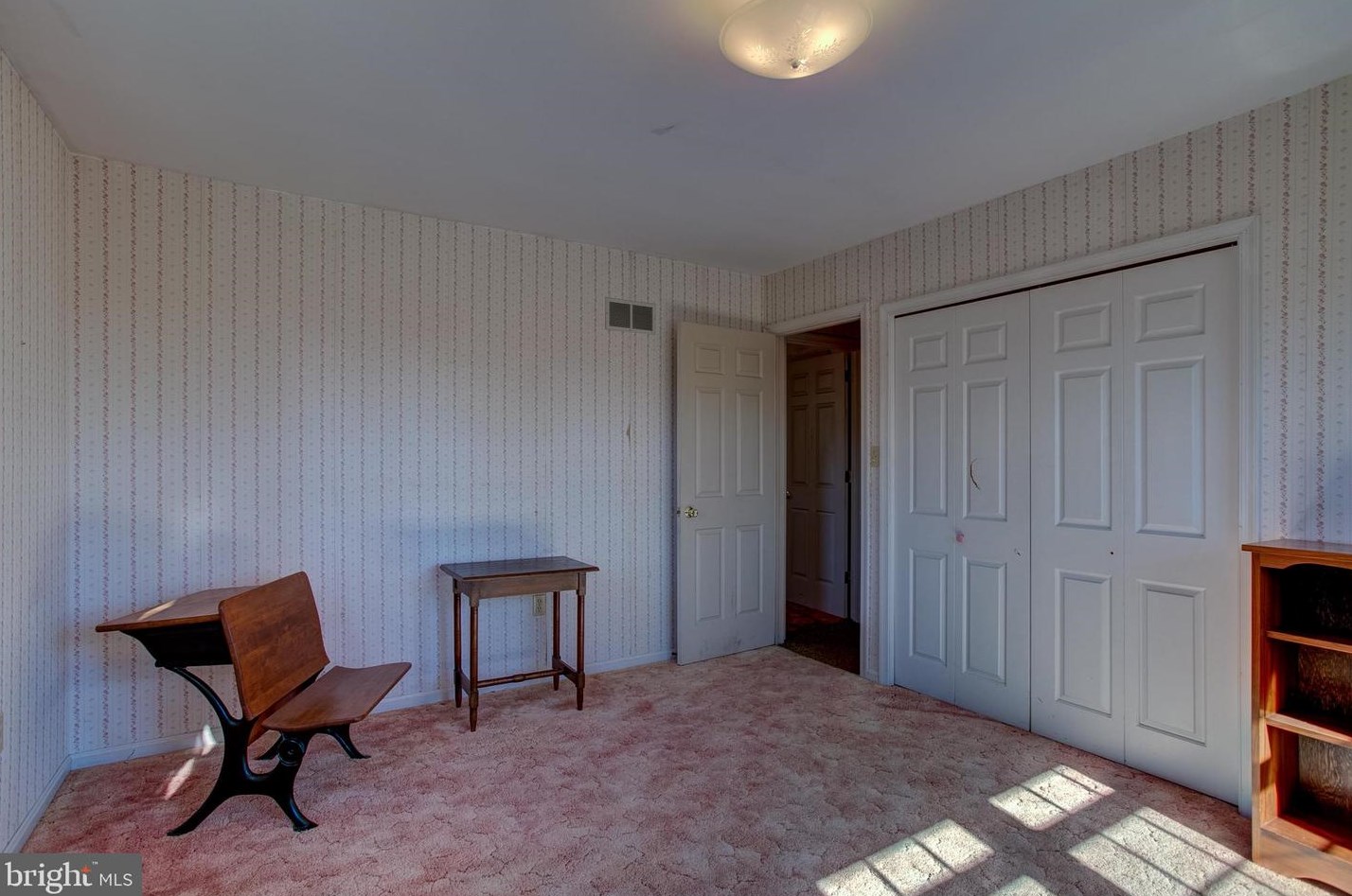 351 Cocalico Rd, Robesonia PA 19551-9224 exterior