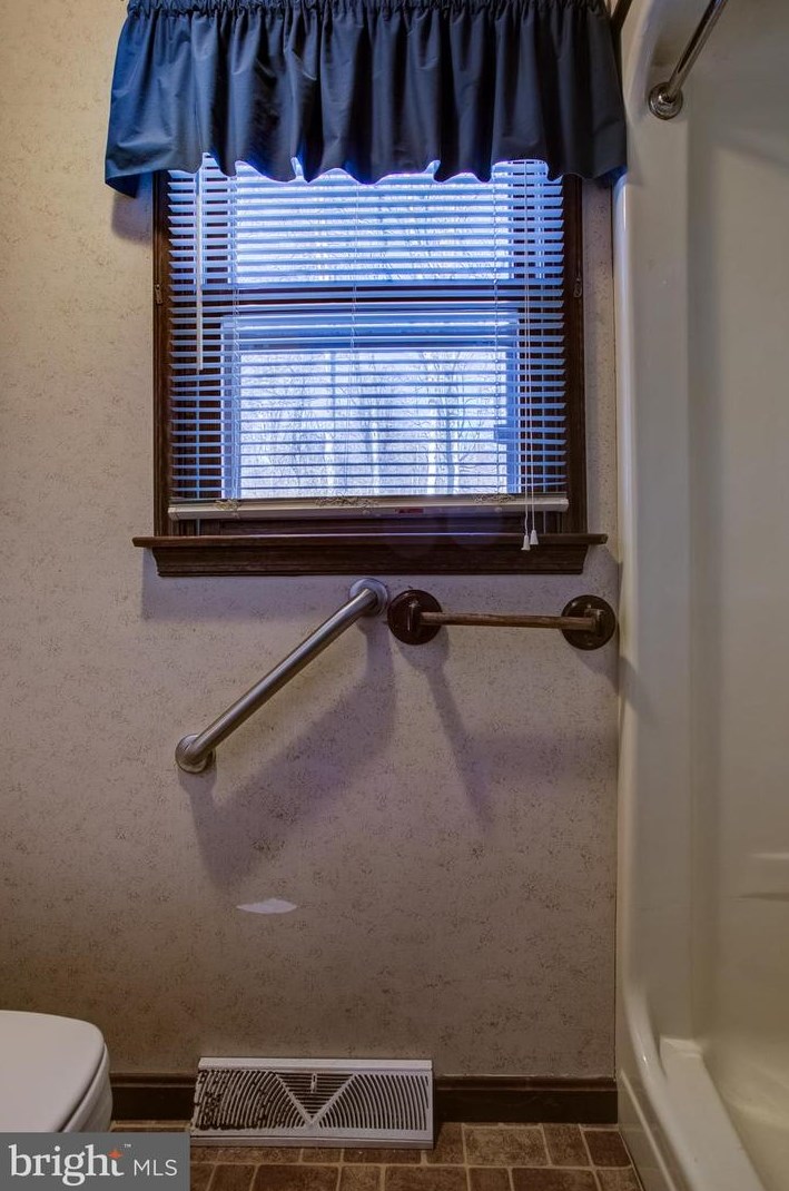 351 Cocalico Rd, Robesonia PA 19551-9224 exterior